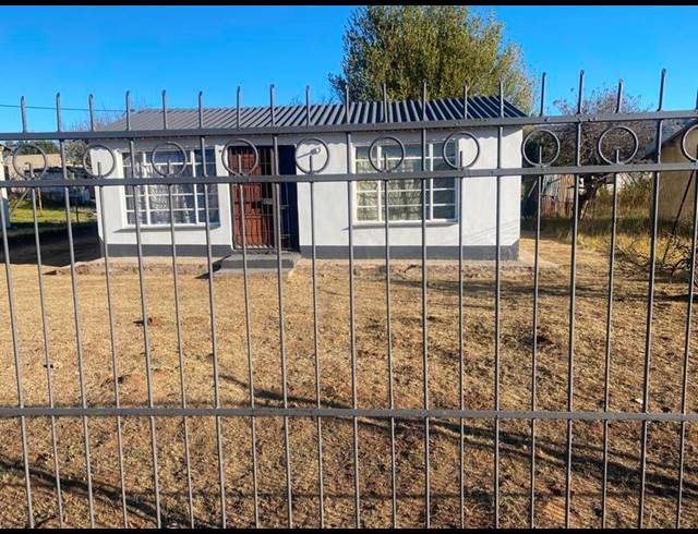 2 BEDROOM PROPERTY TO RENT IN EZIBELENI